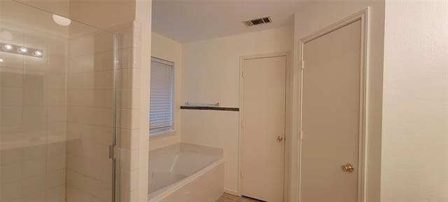 Building Photo - 9012 Nightingale Dr