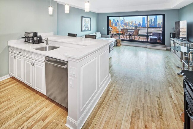 Foto del edificio - 518-536 Gregory Ave