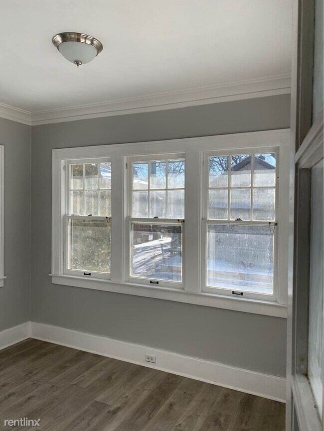 Building Photo - 4 br, 2 bath House - 917 Henry Ave SE