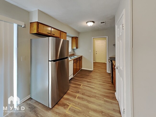 Foto del edificio - 199 Woodcrest Way