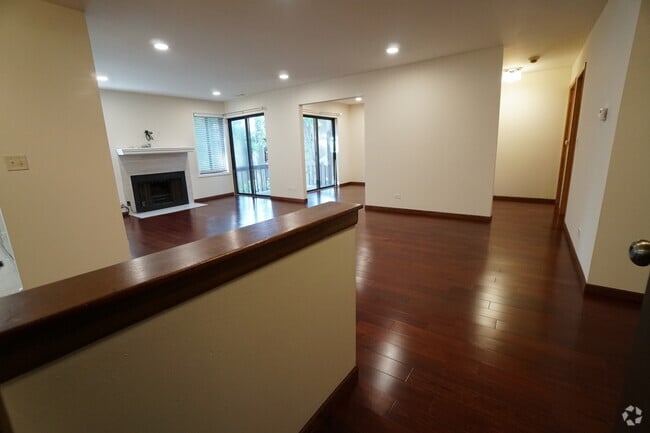Building Photo - 6237 Trinity Dr