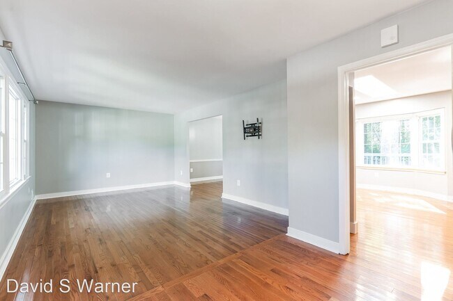 Building Photo - 4 br, 3 bath House - 8107 Kings Point Ct