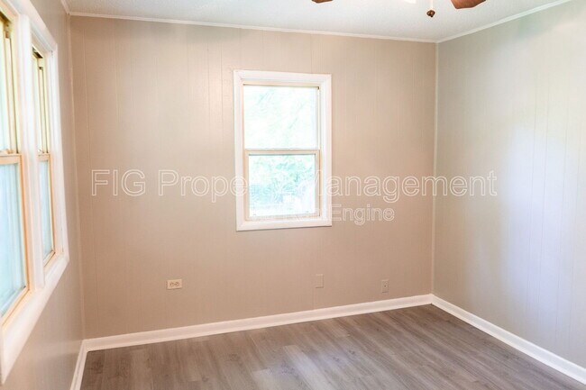 Foto del edificio - 11244 Yarnell Rd