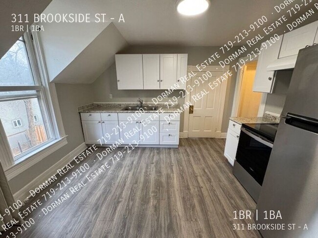 Building Photo - 311 Brookside St