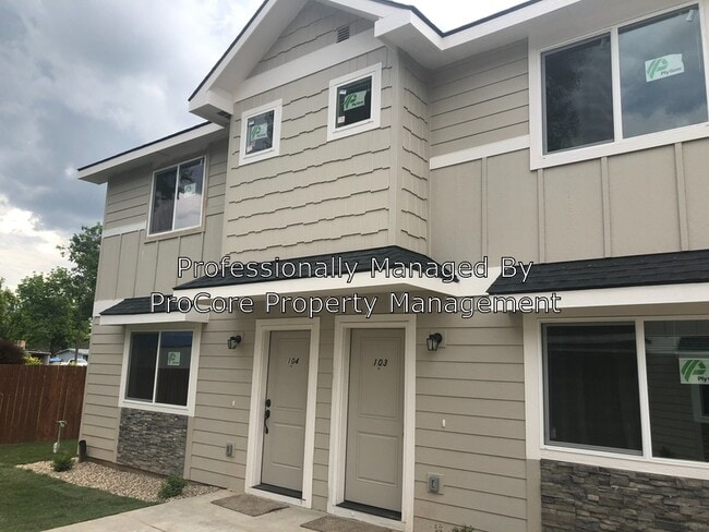 Building Photo - 1224 Ivy St