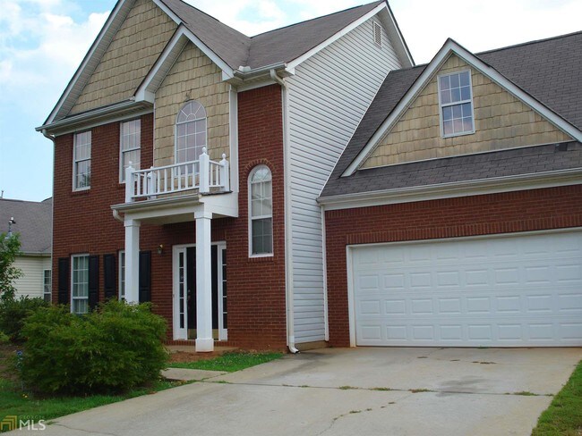 Building Photo - 5115 Yellow Pine Dr
