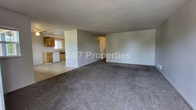Building Photo - 2023-12573MF