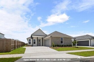 Building Photo - 2920 Creekmere Ln