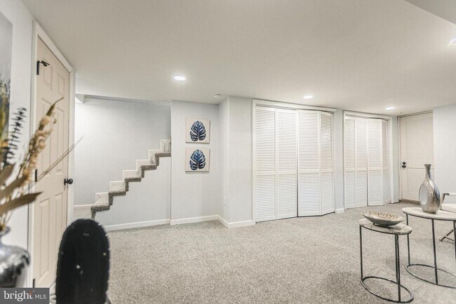 Building Photo - 4806 Wrenwood Ave