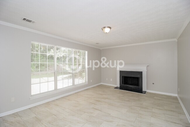 Building Photo - Fantastic 4bd/2.5ba home! Let yourself in!
