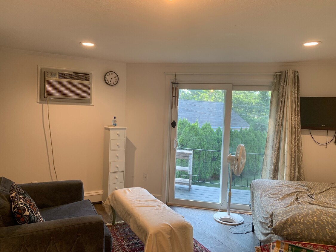 Foto del edificio - 1 Town House Ln