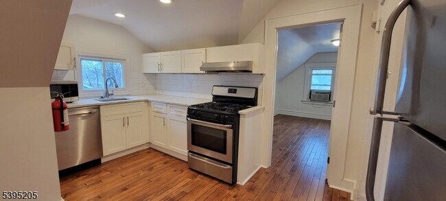 Foto del edificio - 18 Olive St