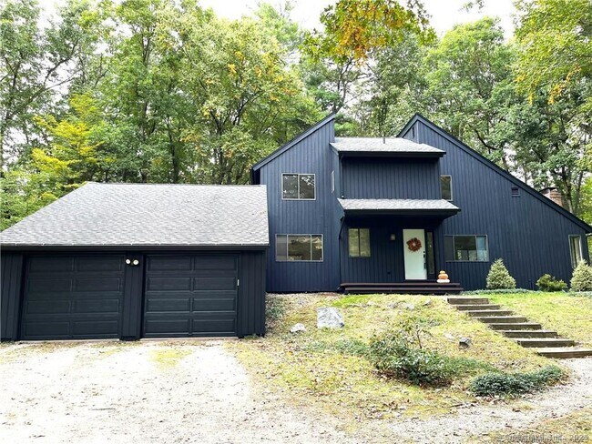 Foto del edificio - 20 Burnham Hollow Rd