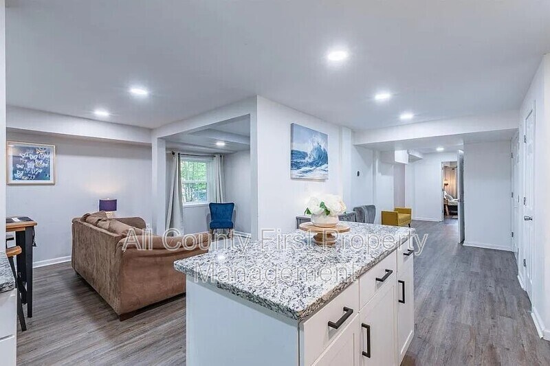 Foto principal - 1093 Fayetteville Rd SE