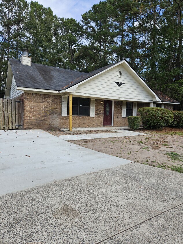 Foto principal - 227 Sequoia Cir