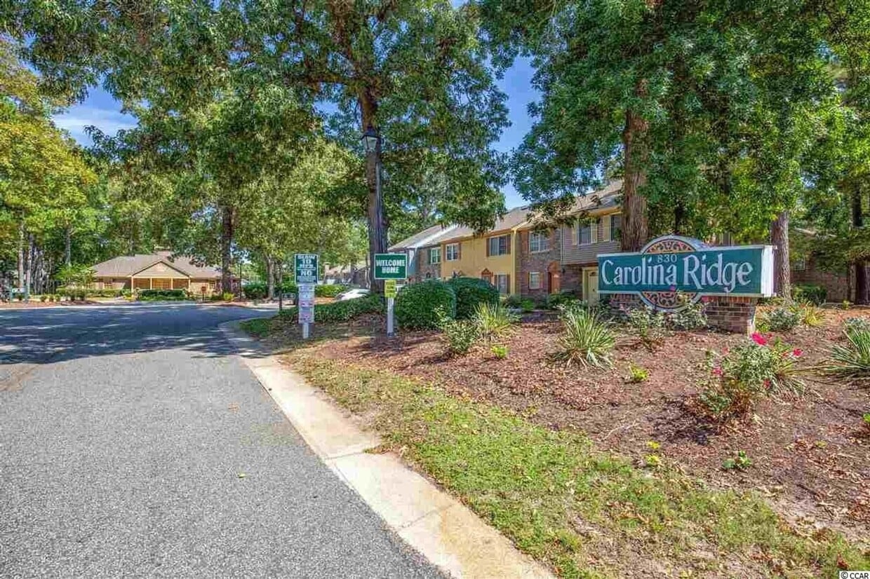 Foto principal - Large Townhome on 44th Avenue