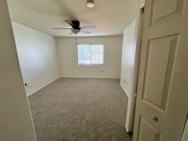 Foto del edificio - 3318 N Decatur Blvd