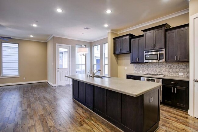 Building Photo - 1517 Hatcher Spring Ln
