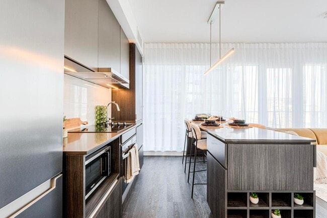 Building Photo - SVNTY