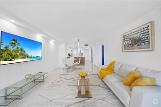 Building Photo - 1717 N Bayshore Dr
