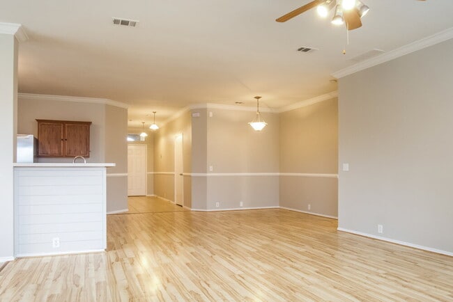 Foto del edificio - 4521 Napa Valley Dr