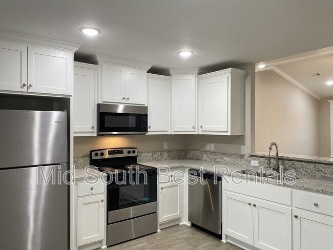 Foto del edificio - 313 Sparrow Rd