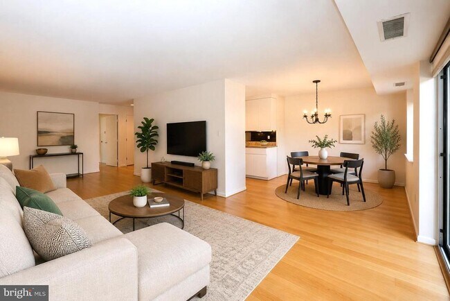 Foto del edificio - 1637 Oakwood Dr