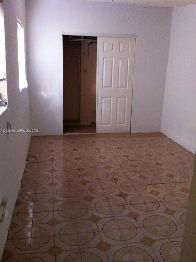 Foto del edificio - 246 NW 64th Ct