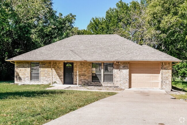 Building Photo - 703 N Alamo Rd