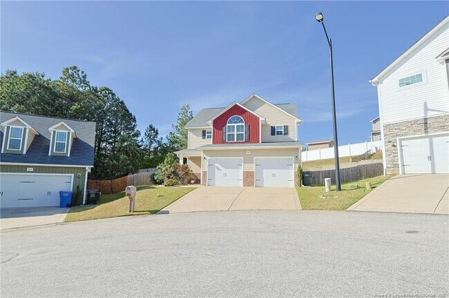 Foto del edificio - 1641 Mount Rainer Dr