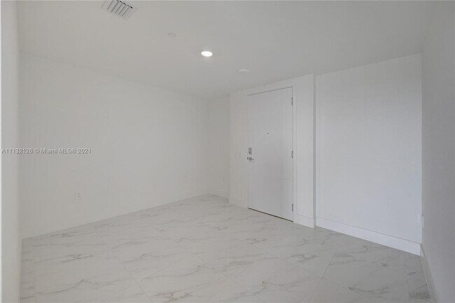 Building Photo - 2000 Metropica Way
