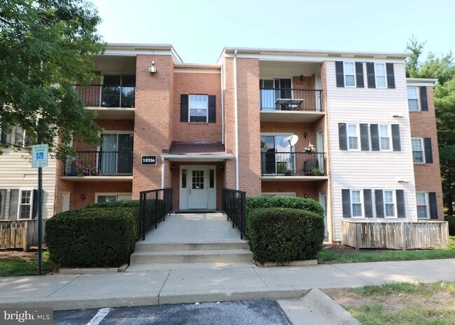 Photo - 18336 Streamside Dr Apartment