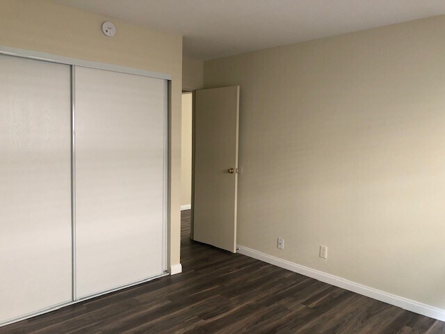 Bedroom - 1720 Elliott Dr