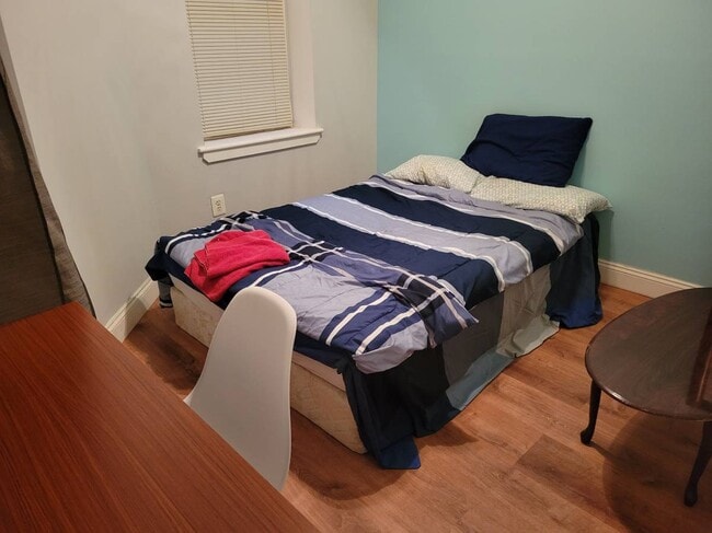 Building Photo - 1413 T St NW