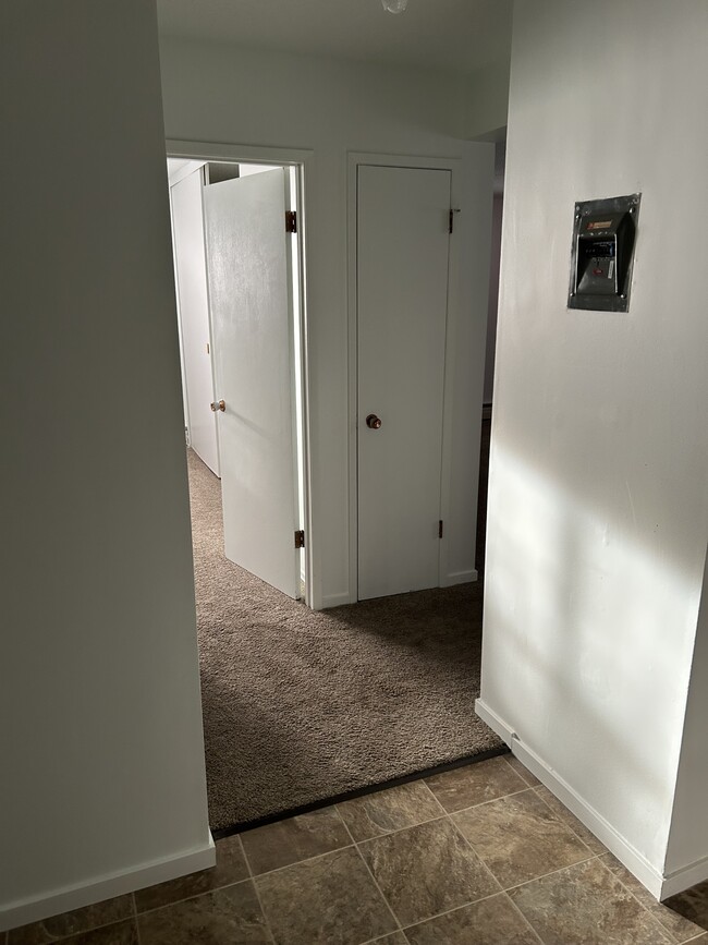 Photo du bâtiment - 3607 118 Ave NW