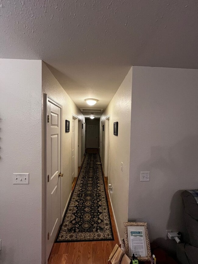 Foto del edificio - 3-Bedroom/2-Bathroom Single-Family Home – Available August 1st!