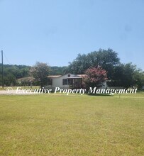 Building Photo - 2752 Fushia Rd