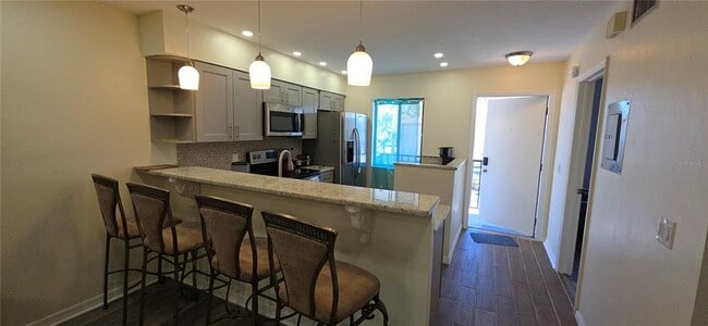 Foto del edificio - 22523 Westchester Blvd