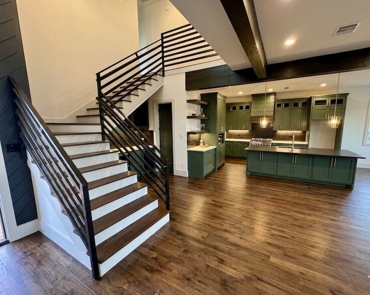 Building Photo - 505 E 40th St