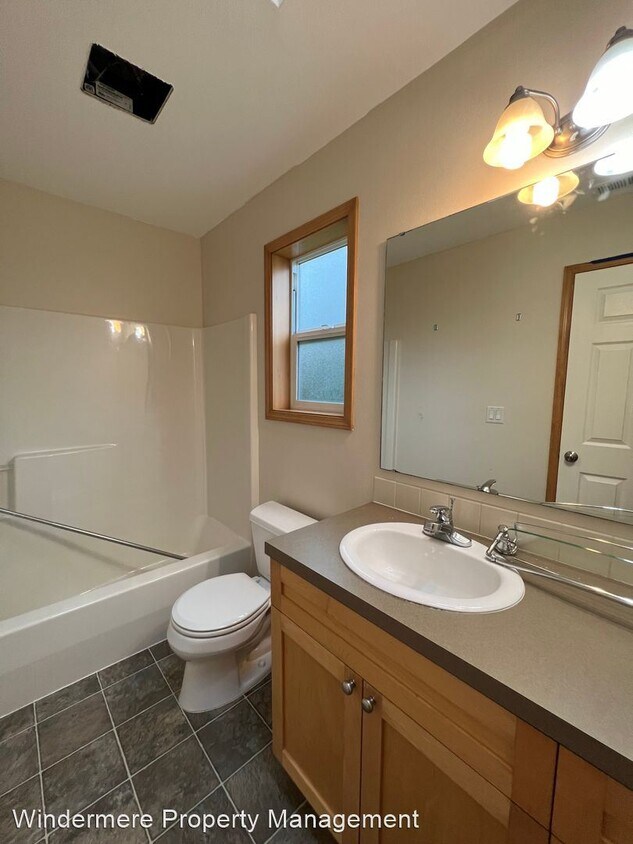 Foto del edificio - 3 br, 2 bath House - 325 Wilson