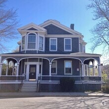 Building Photo - 542 County St