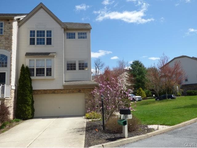 Building Photo - 4136 Waterford Dr