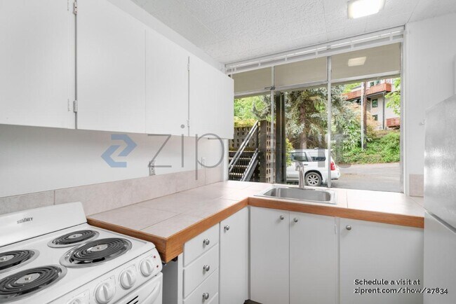 Foto del edificio - 2745 NW Pettygrove St