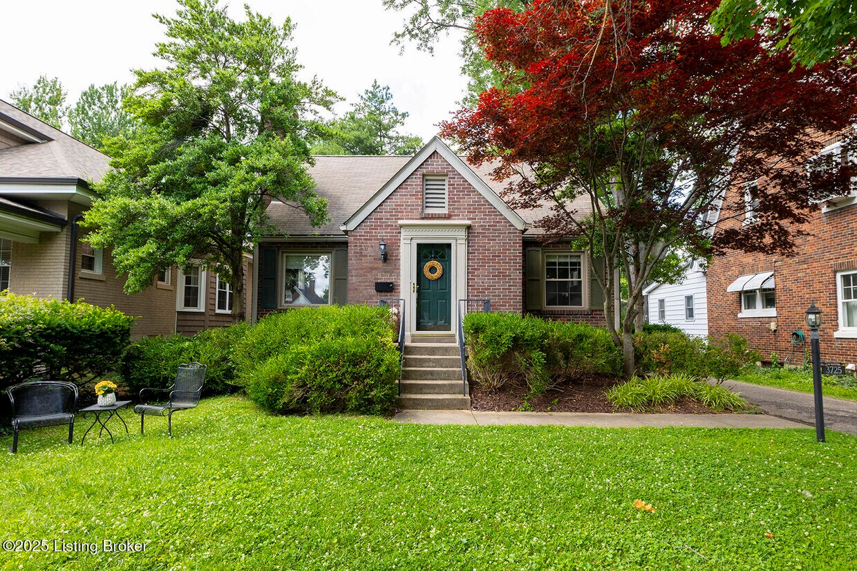 Foto principal - 3725 Warner Ave