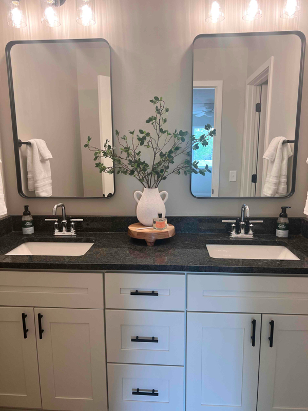 Foto del edificio - 4809 Apple Hill Ln