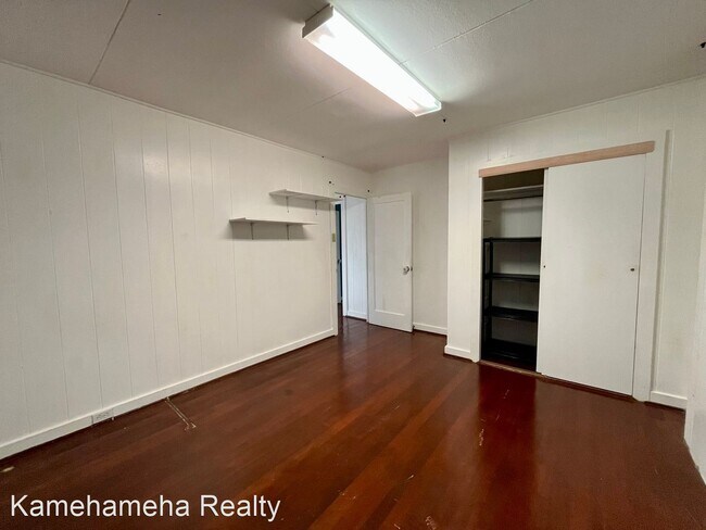 Building Photo - 3 br, 1.5 bath House - 2139 Mahalo St #B