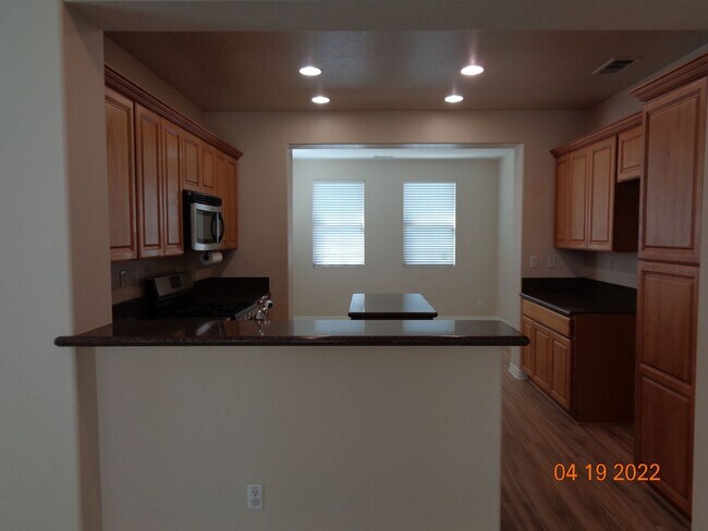 Building Photo - 3131 Perdot Ln