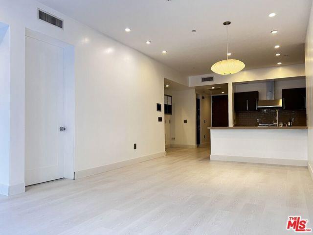 Foto del edificio - 855 Croft Ave