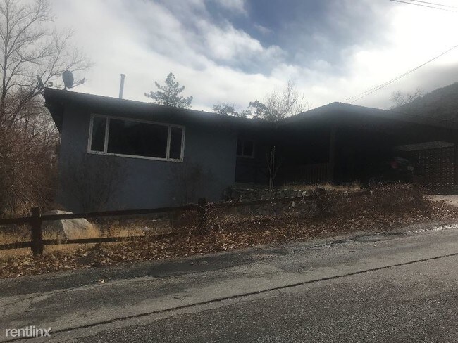 Building Photo - 2 br, 2 bath House - 416 Pine Canyon