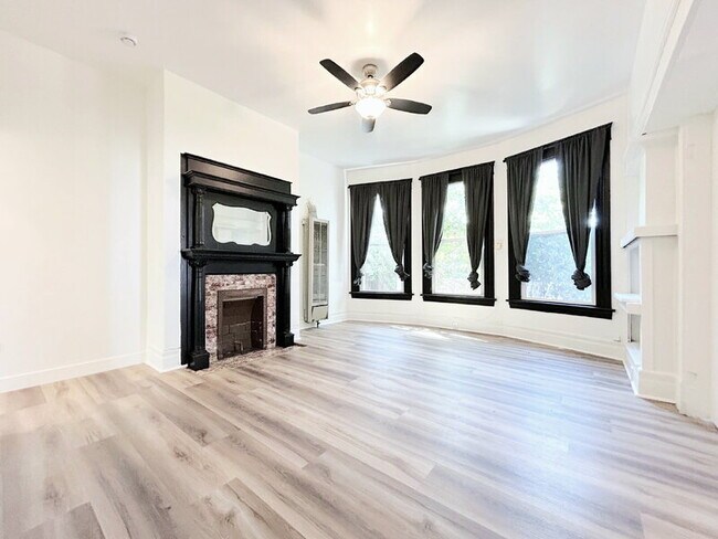 Foto del edificio - 724 W 2nd St